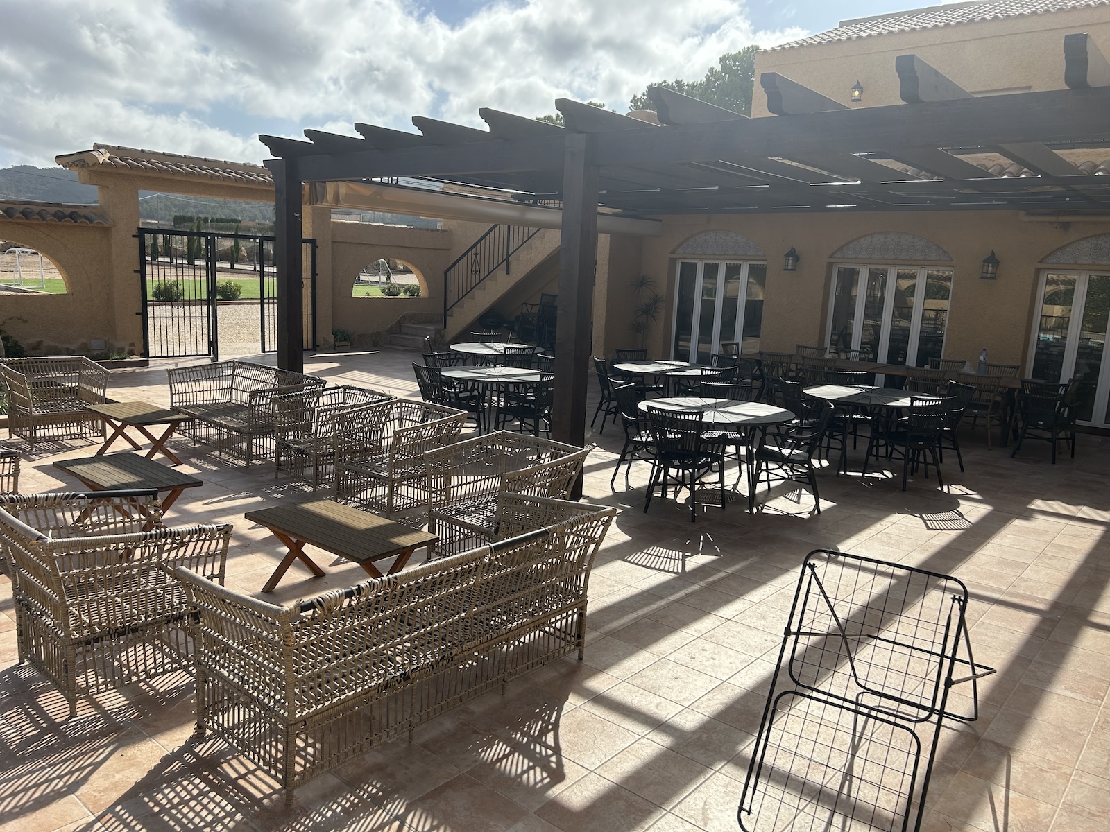 gallery image 1 of Gran Hacienda en Jumilla con Potencial de Alquiler