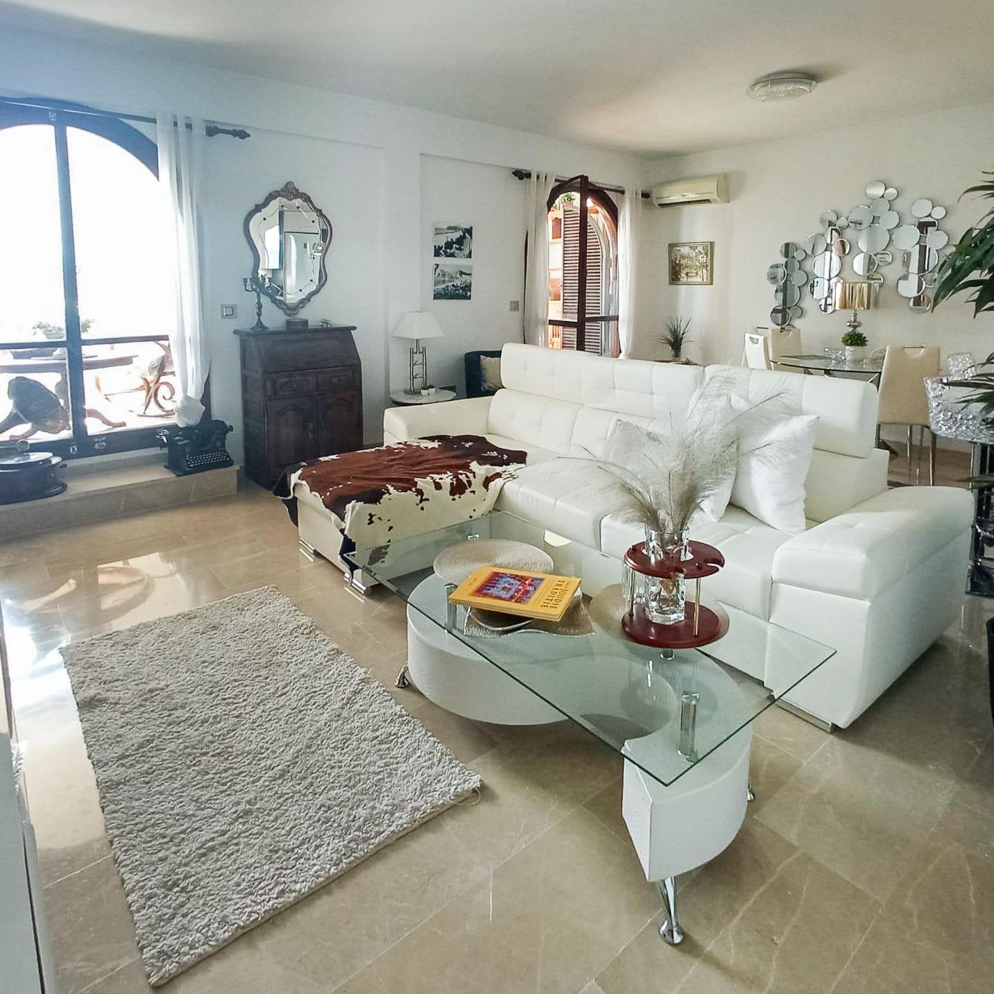 gallery image 3 of Luxurious 1-Bed Apartment, Sea Views, La Nucía