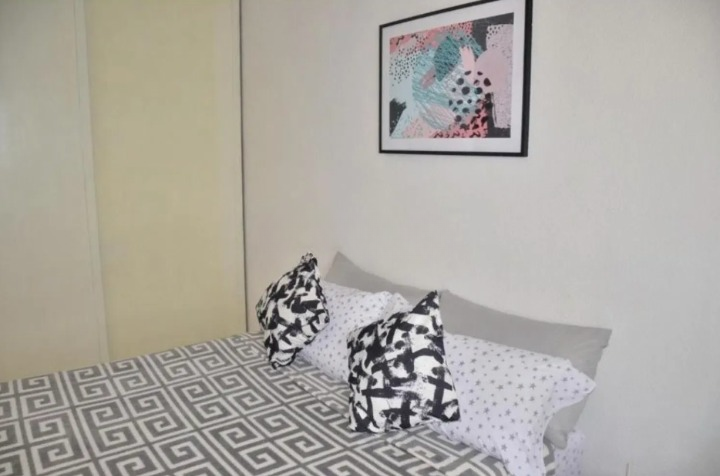 gallery image 4 of Charming Studio with Pool in Torrevieja