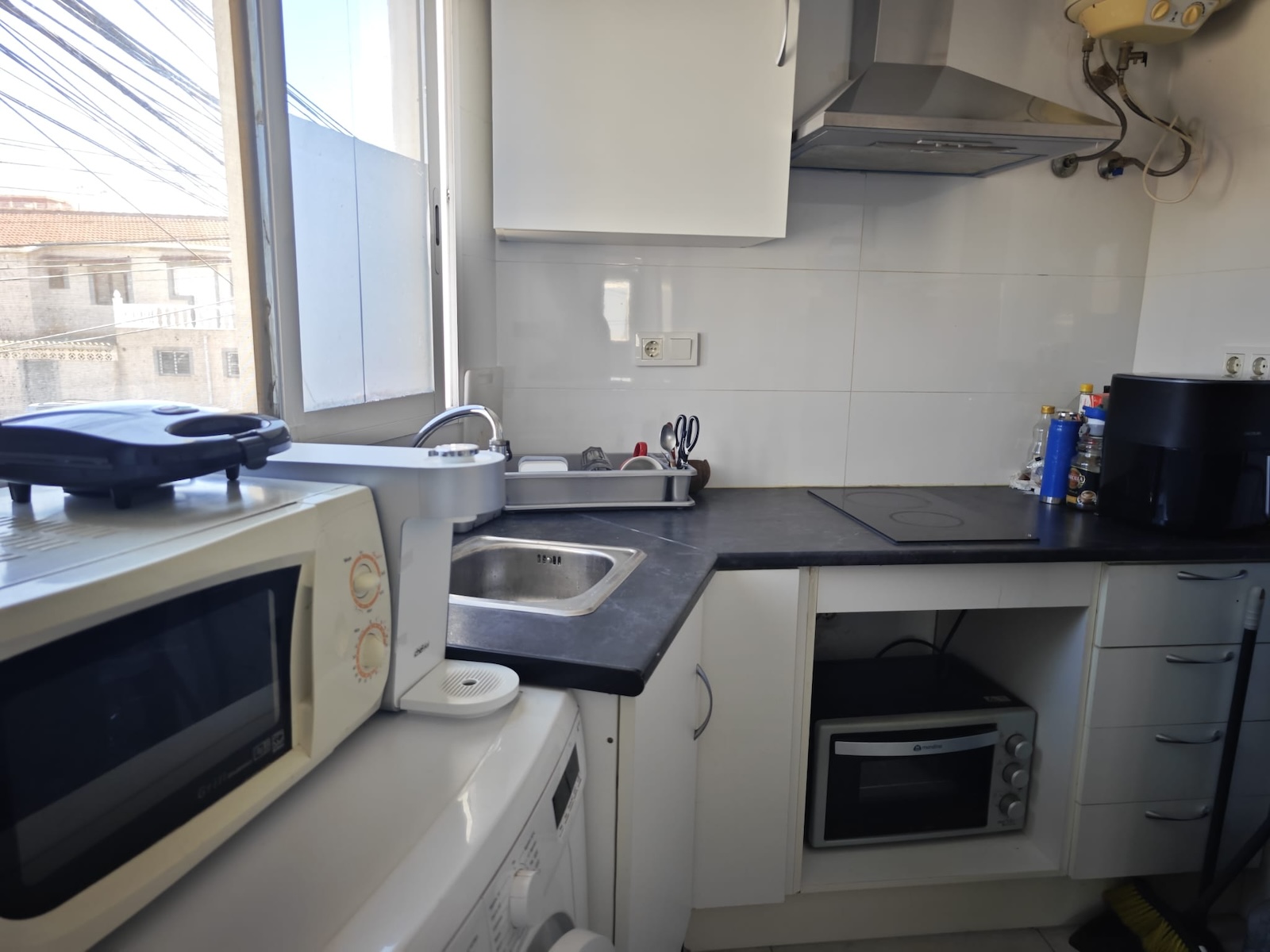 gallery image 4 of Renovated Studio with Separate Room, Torrevieja