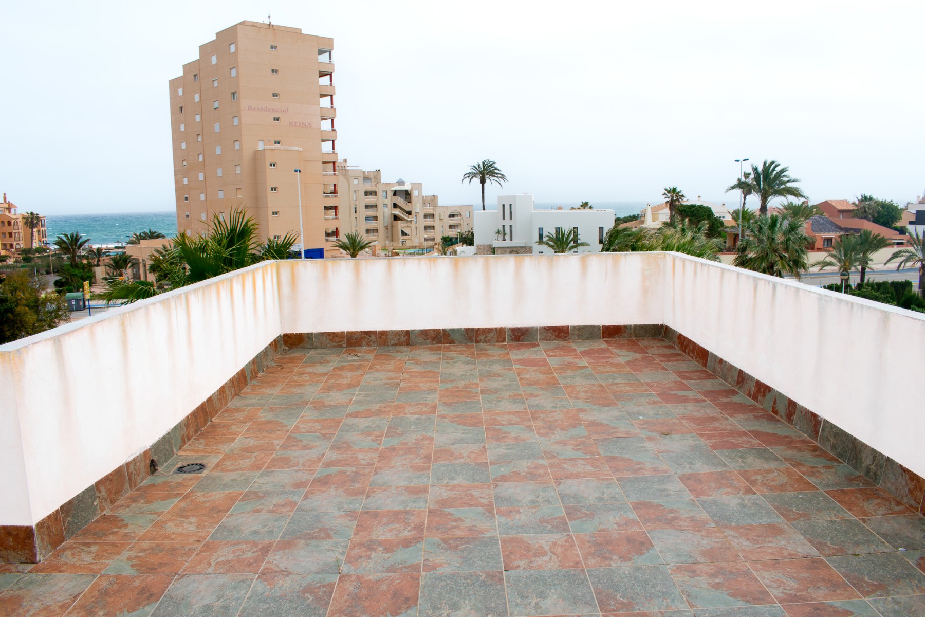 gallery image 1 of 