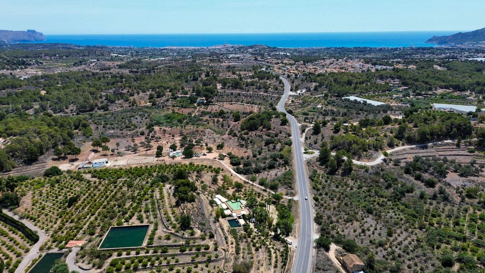 gallery image 4 of Expansive Villa with 3 Independent Living Units