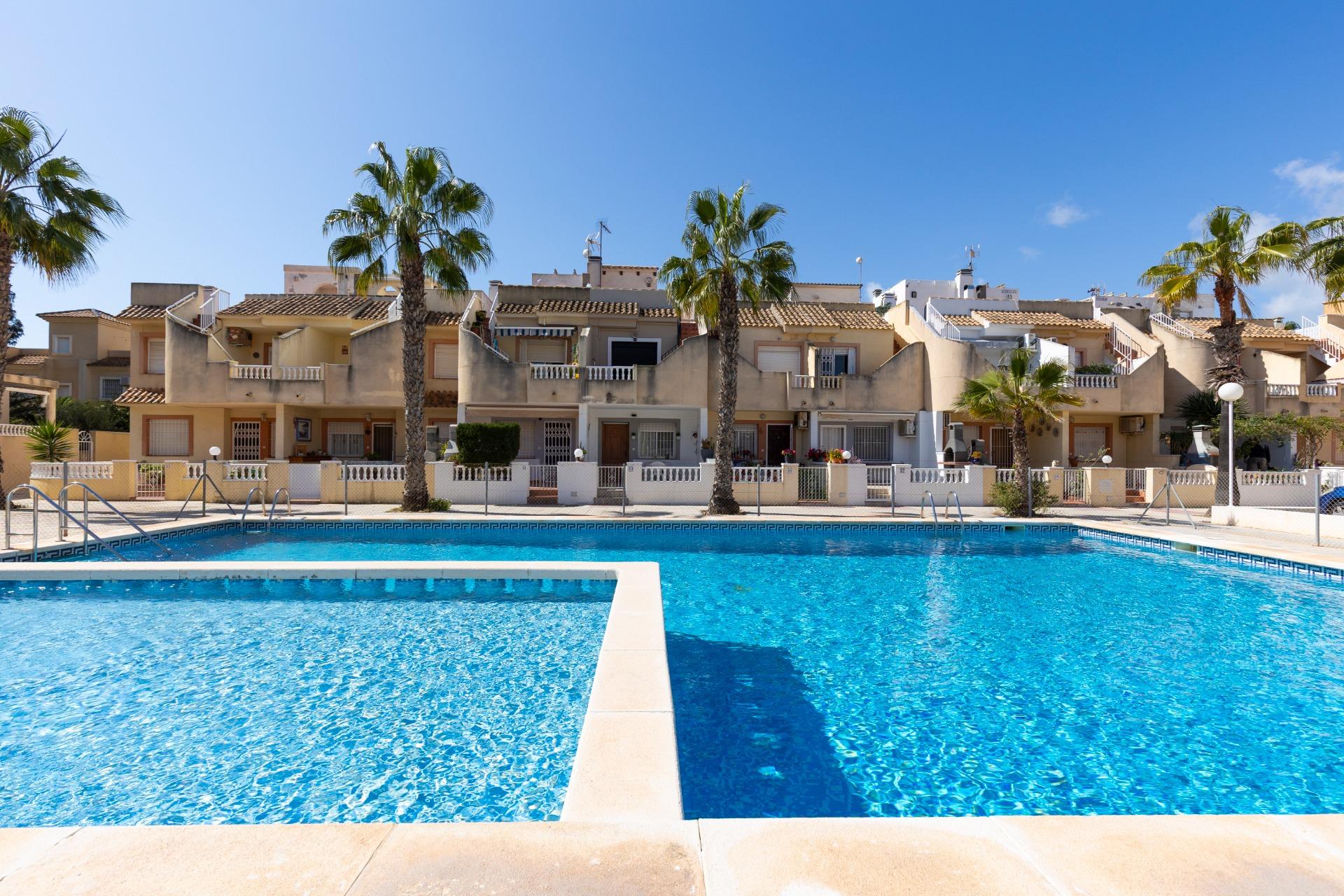 Бунгало на первом этаже в Гуардамаре