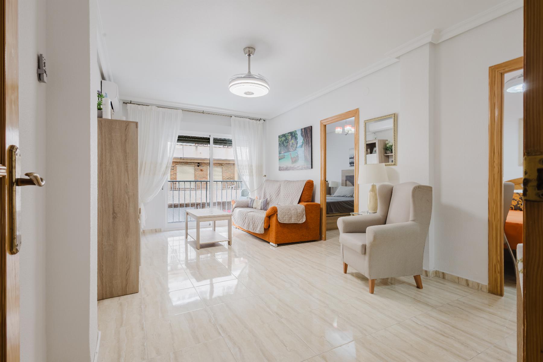 Апартаменты с видом на море в Торревьехе