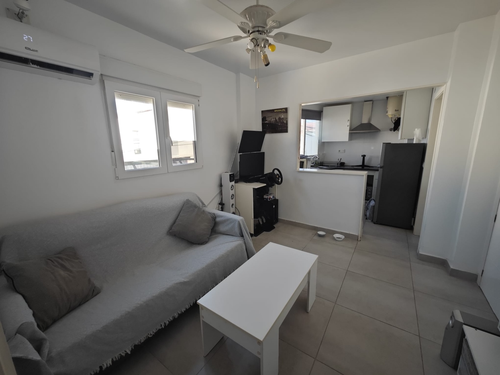 gallery image 2 of Renovated Studio with Separate Room, Torrevieja