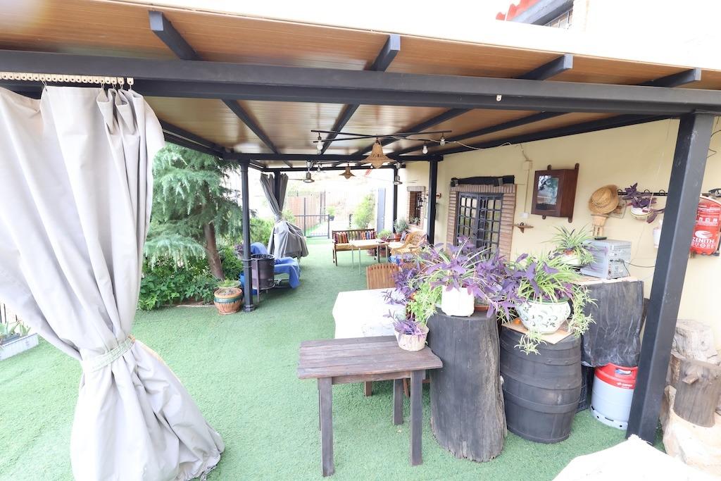 gallery image 2 of Unique Rock-Integrated Villa in Fortuna