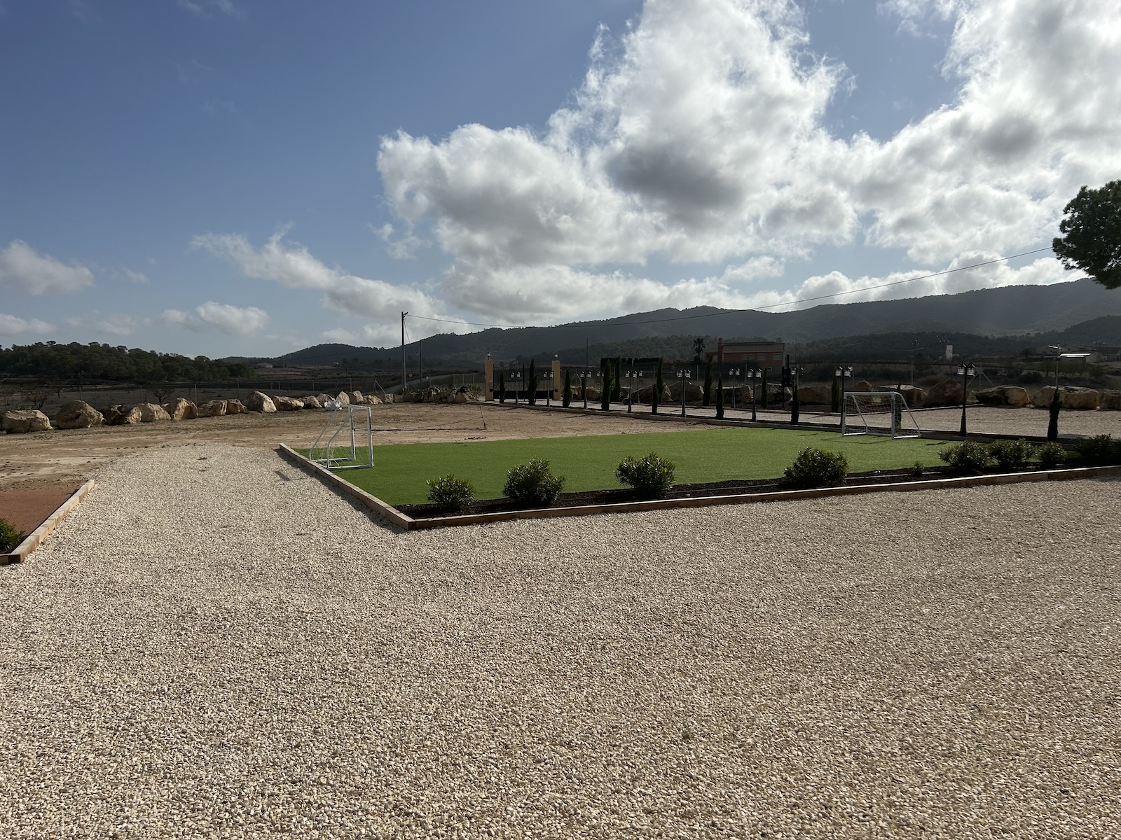 gallery image 2 of Gran Hacienda en Jumilla con Potencial de Alquiler