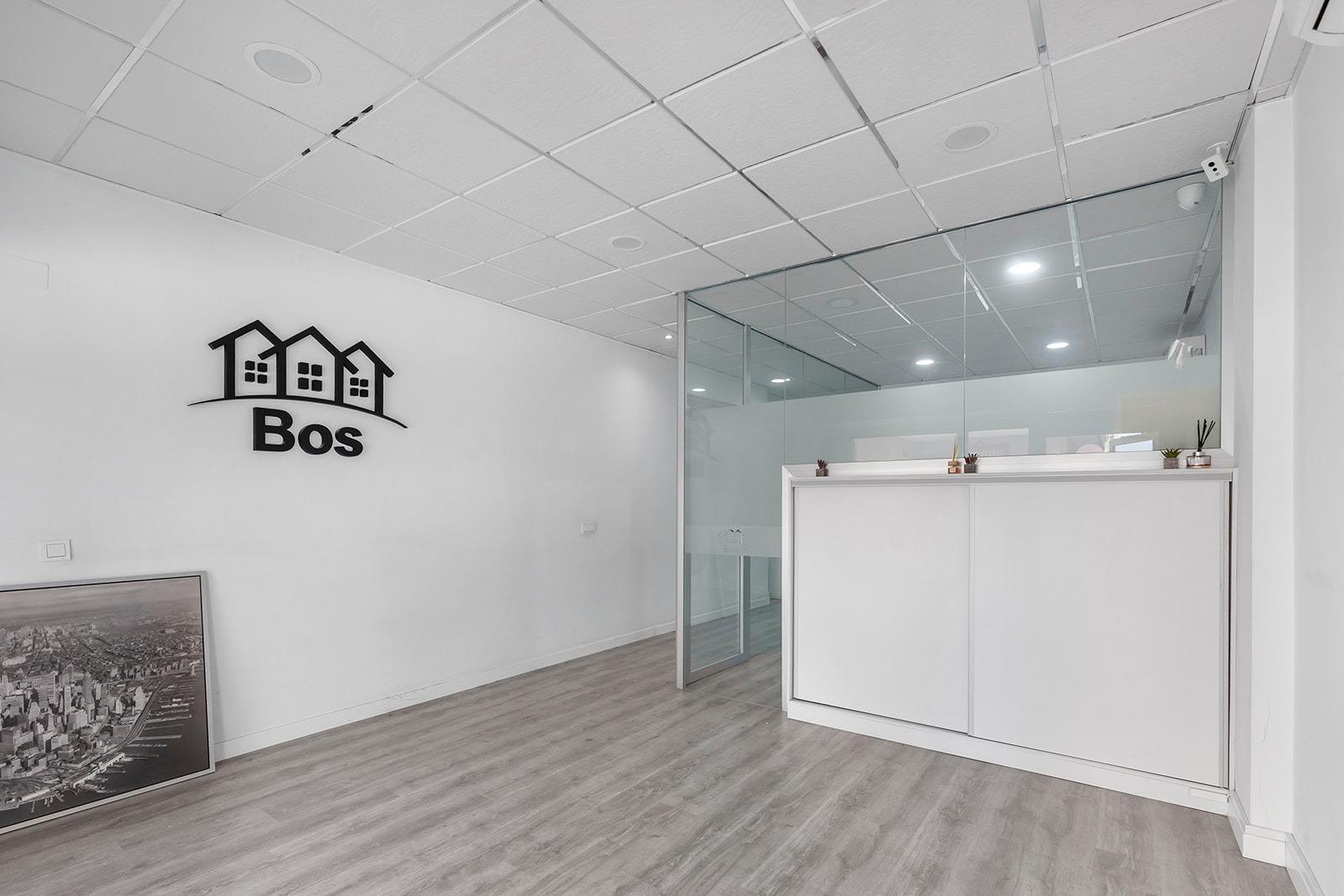 gallery image 3 of Prime Renovated Commercial Space in La Mata