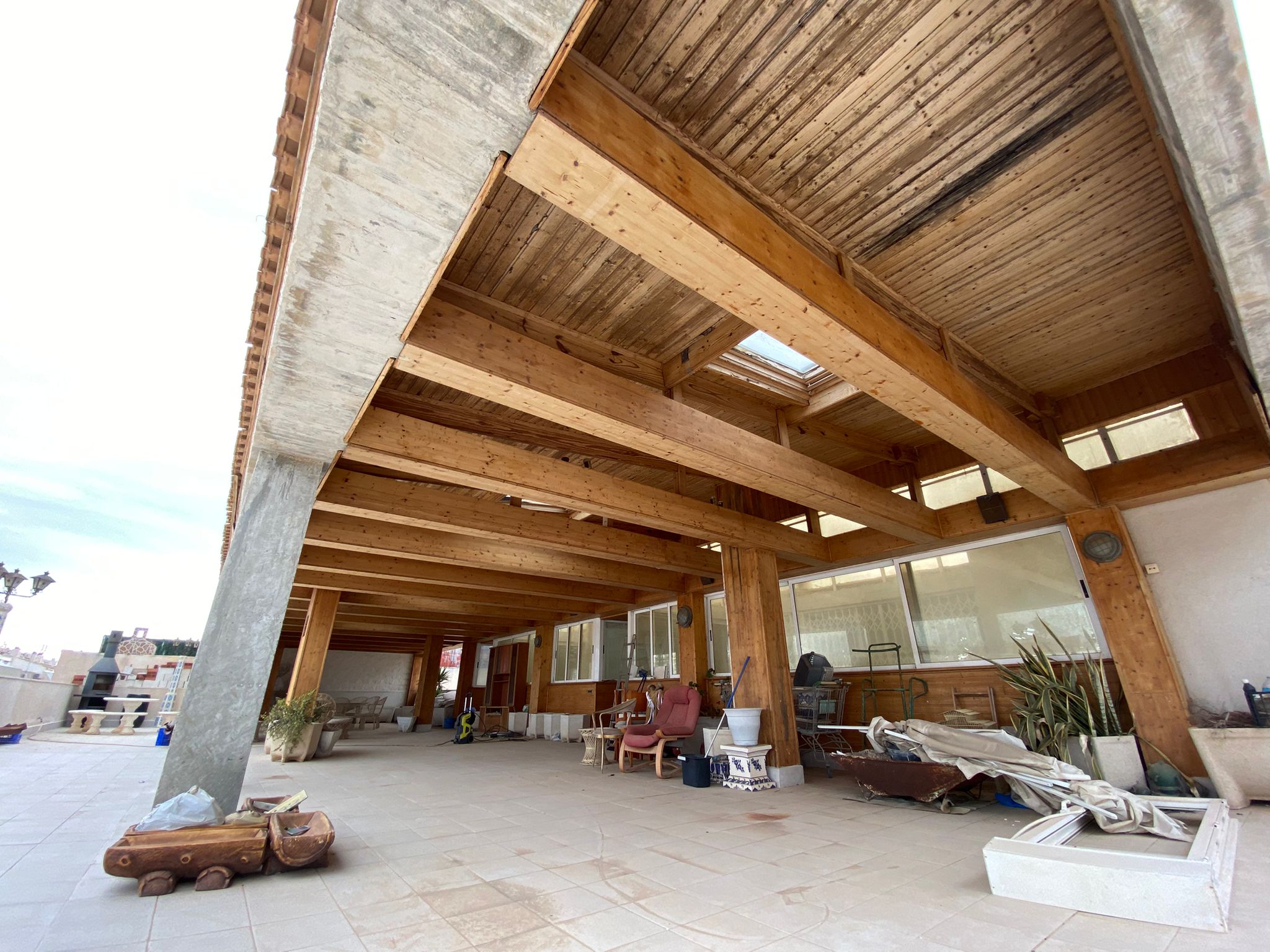 gallery image 4 of Elegant Penthouse with Solarium & Sea Views, Torrevieja