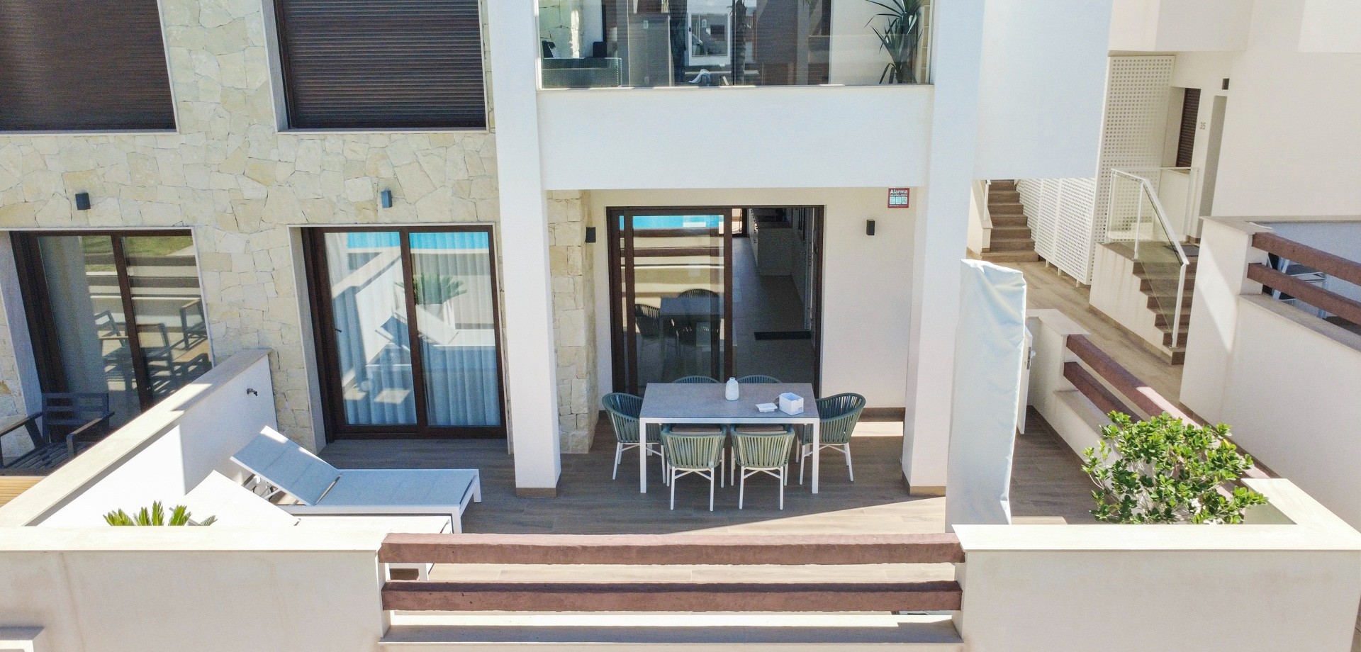 gallery image 1 of 