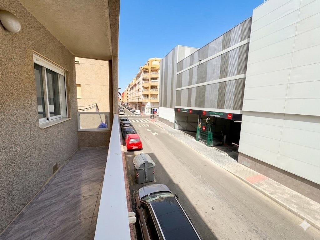 gallery image 1 of Bezugsfertige Wohnung in ausgezeichneter Lage in Torrevieja.