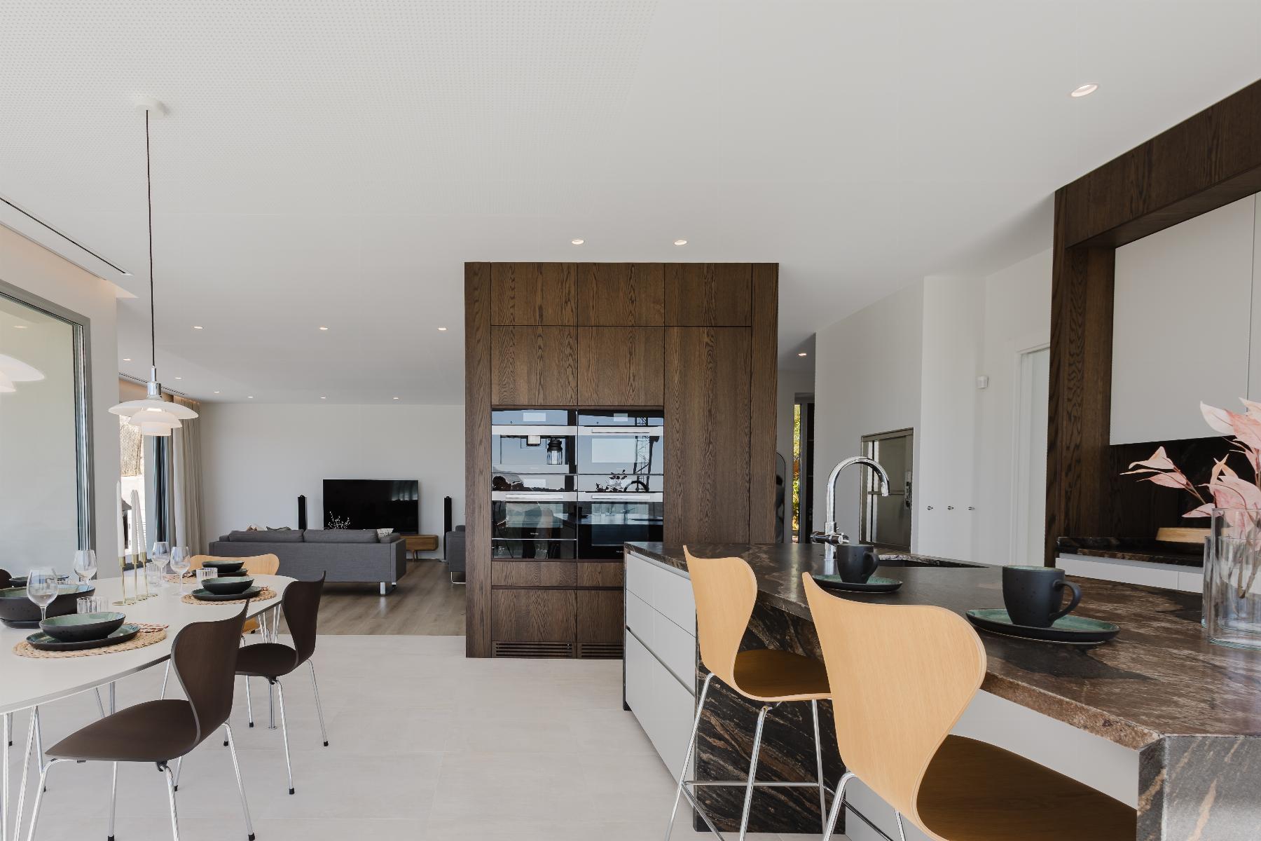 gallery image 4 of Luxury Villa at Las Colinas Golf & Country Club