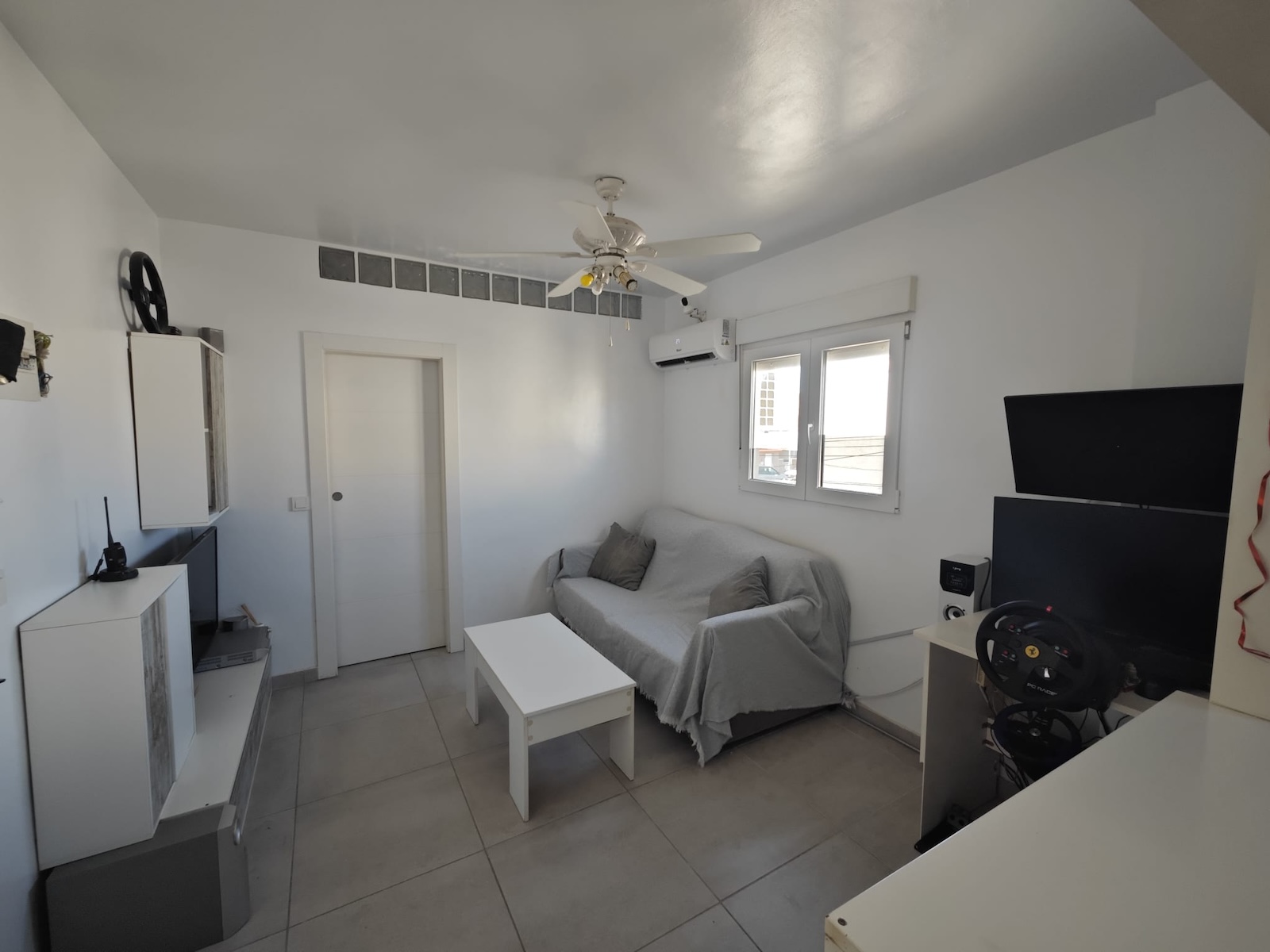 gallery image 1 of Renovated Studio with Separate Room, Torrevieja