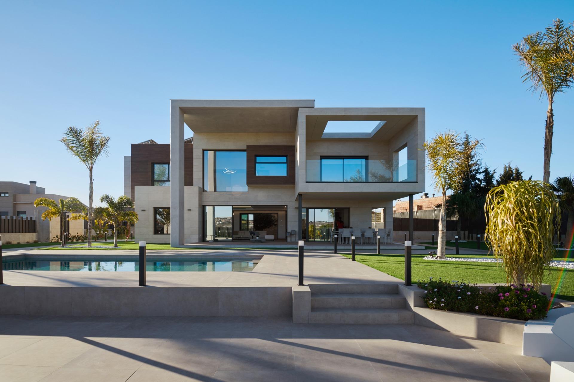 gallery image 2 of Luxury 7-Bedroom Villa in Los Conejos