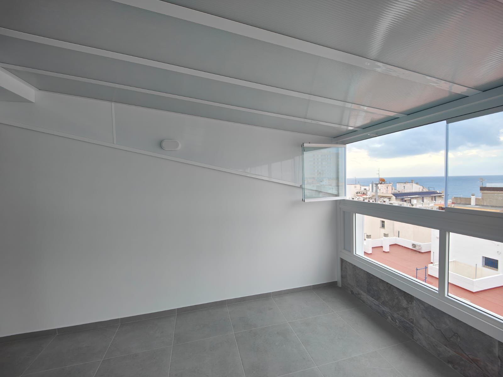 gallery image 3 of Renovated 2-Bed Apartment with Terrace, Torrevieja