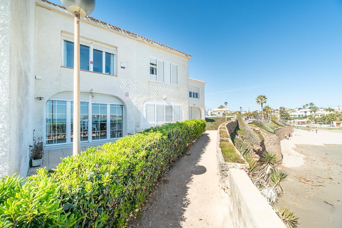 gallery image 4 of Seafront Townhouse with Panoramic Views, Playa Flamenca