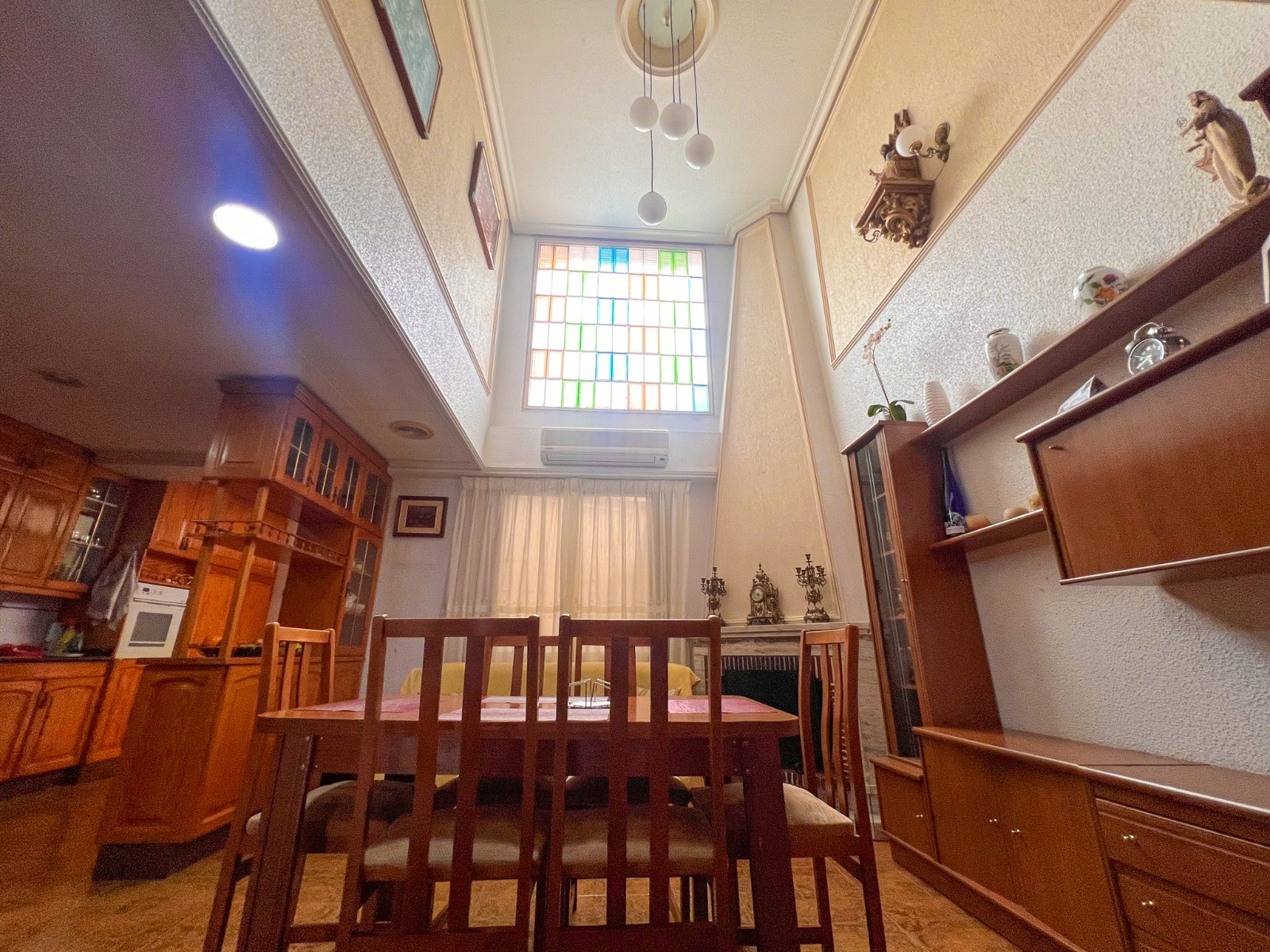 gallery image 1 of 