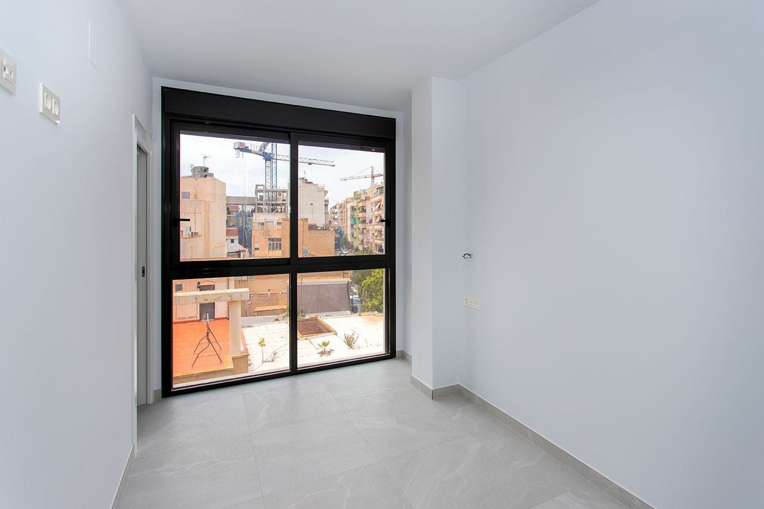 gallery image 3 of 