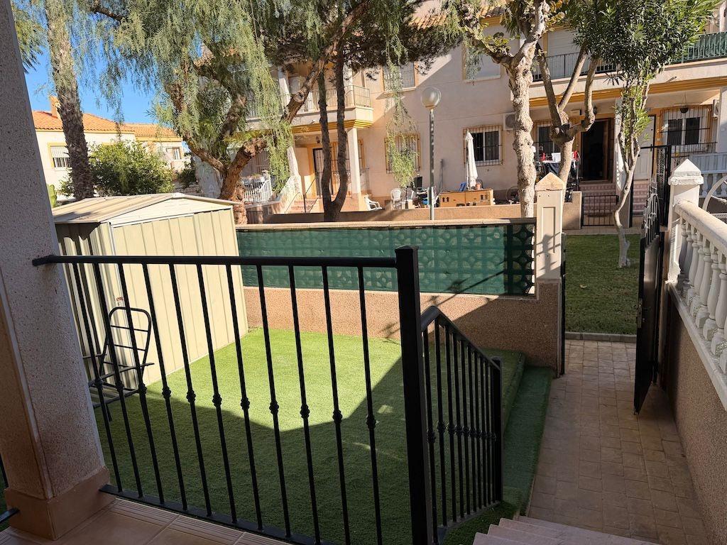 gallery image 1 of Charming Ground Floor Bungalow in Villamartin