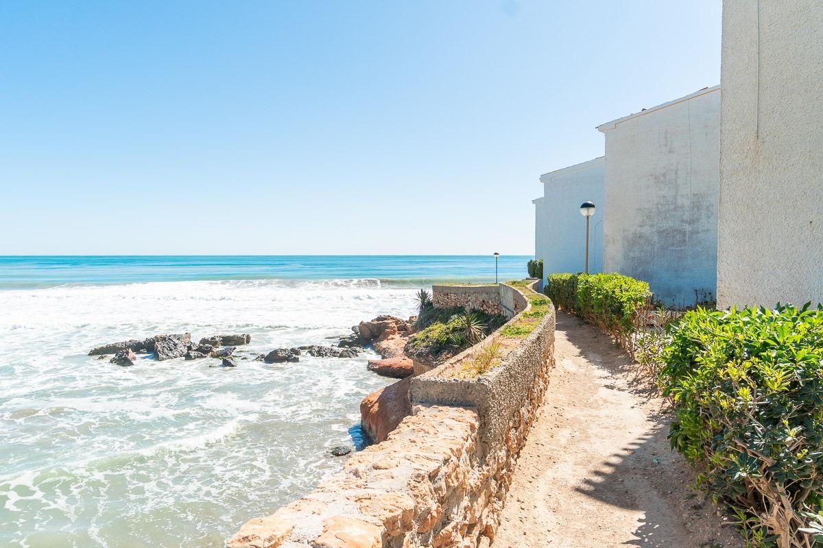 Таунхаус на первой линии моря, Плайя Фламенка