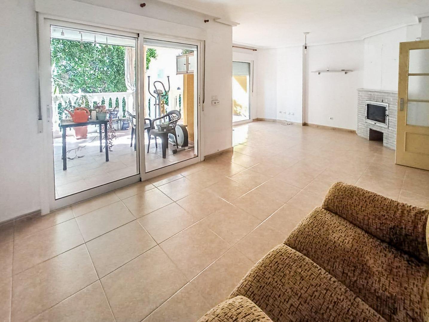 gallery image 2 of Elegant Townhouse with Pool & Mountain Views