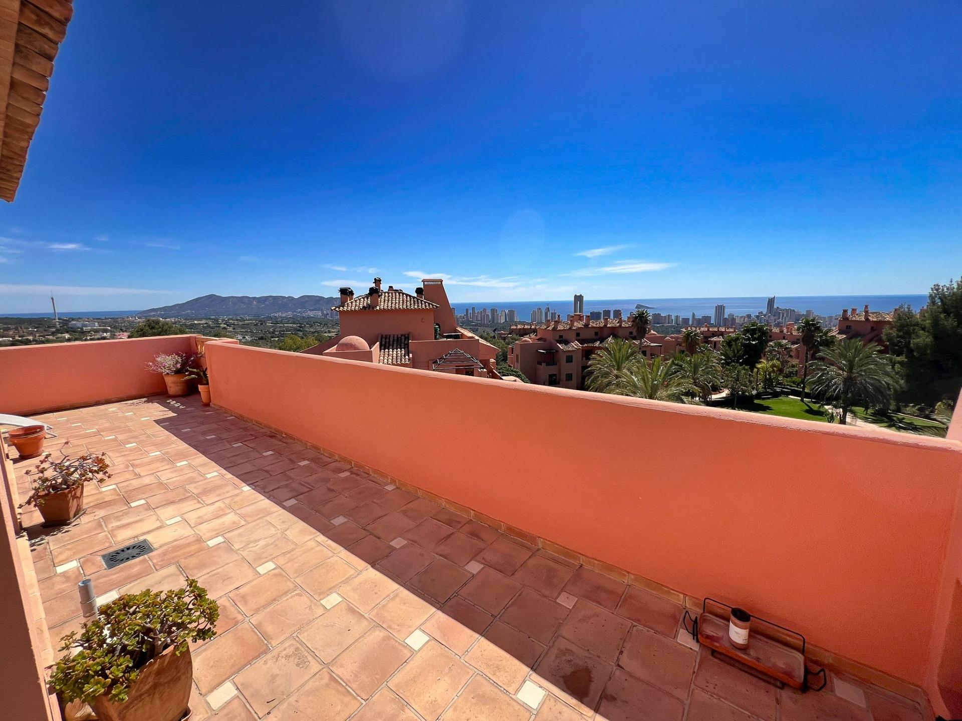 gallery image 1 of Luxury Duplex Penthouse with Sea Views, Finestrat