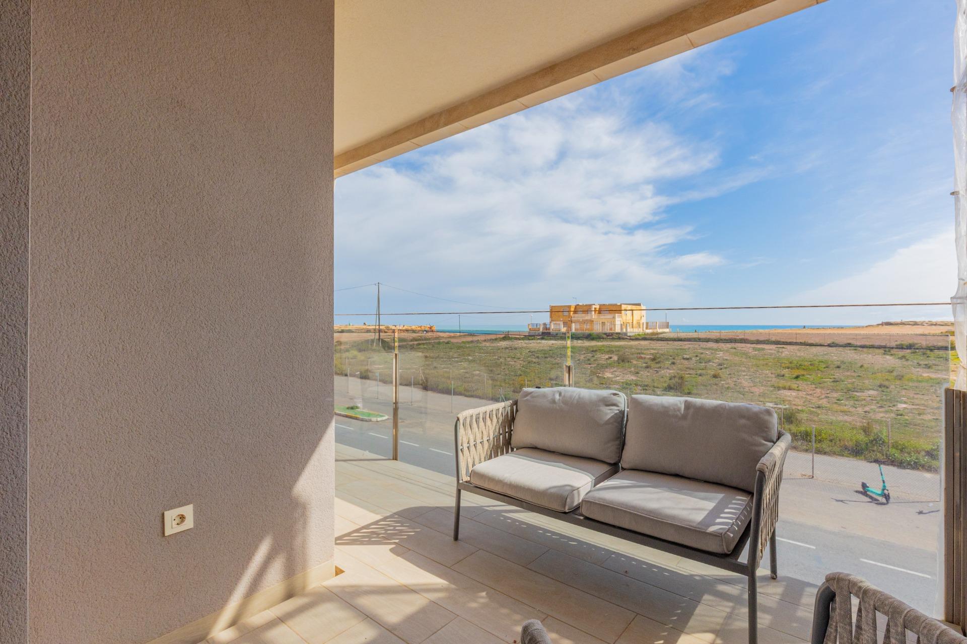 gallery image 1 of Luxury Apartment Near Playa de los Locos, Torrevieja