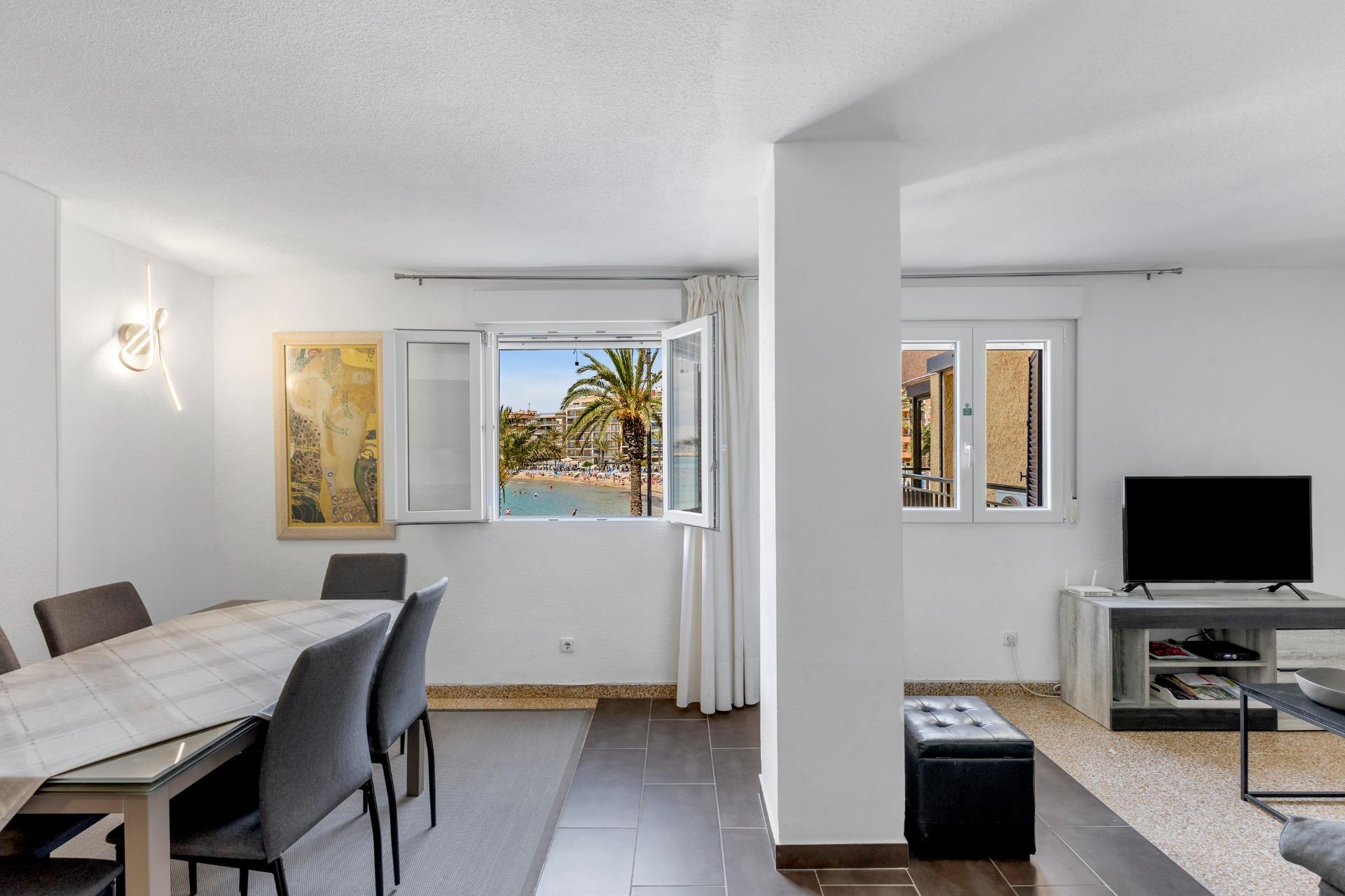 gallery image 2 of Apartment with frontal sea views at Playa del Cura and with a TOURIST LICENSE!!