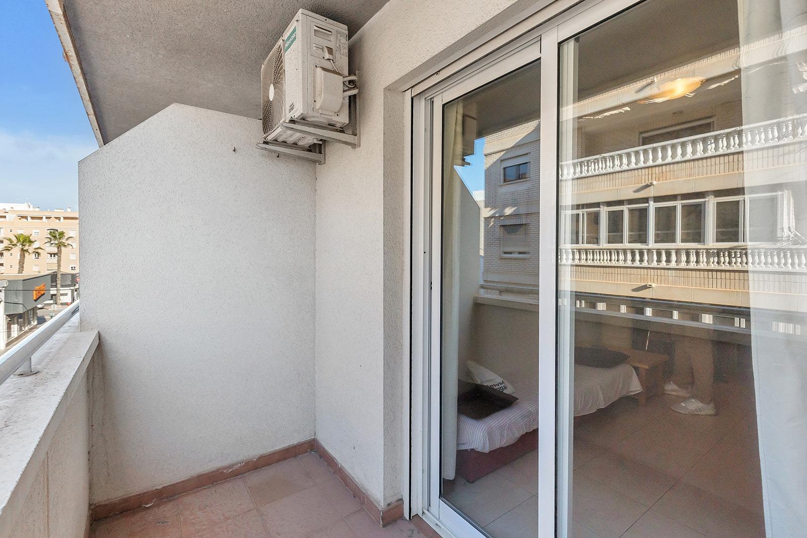 gallery image 3 of Two-Bedroom Opportunity in Torrevieja