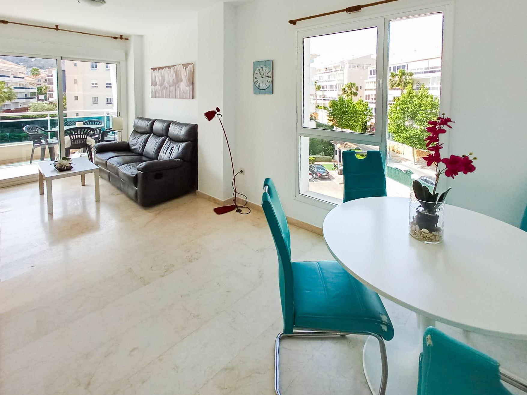 gallery image 2 of Elegant Corner Apartment in Albir with Sea Views
