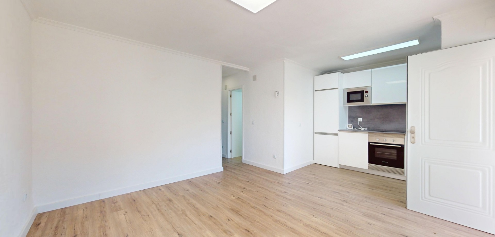 gallery image 4 of 