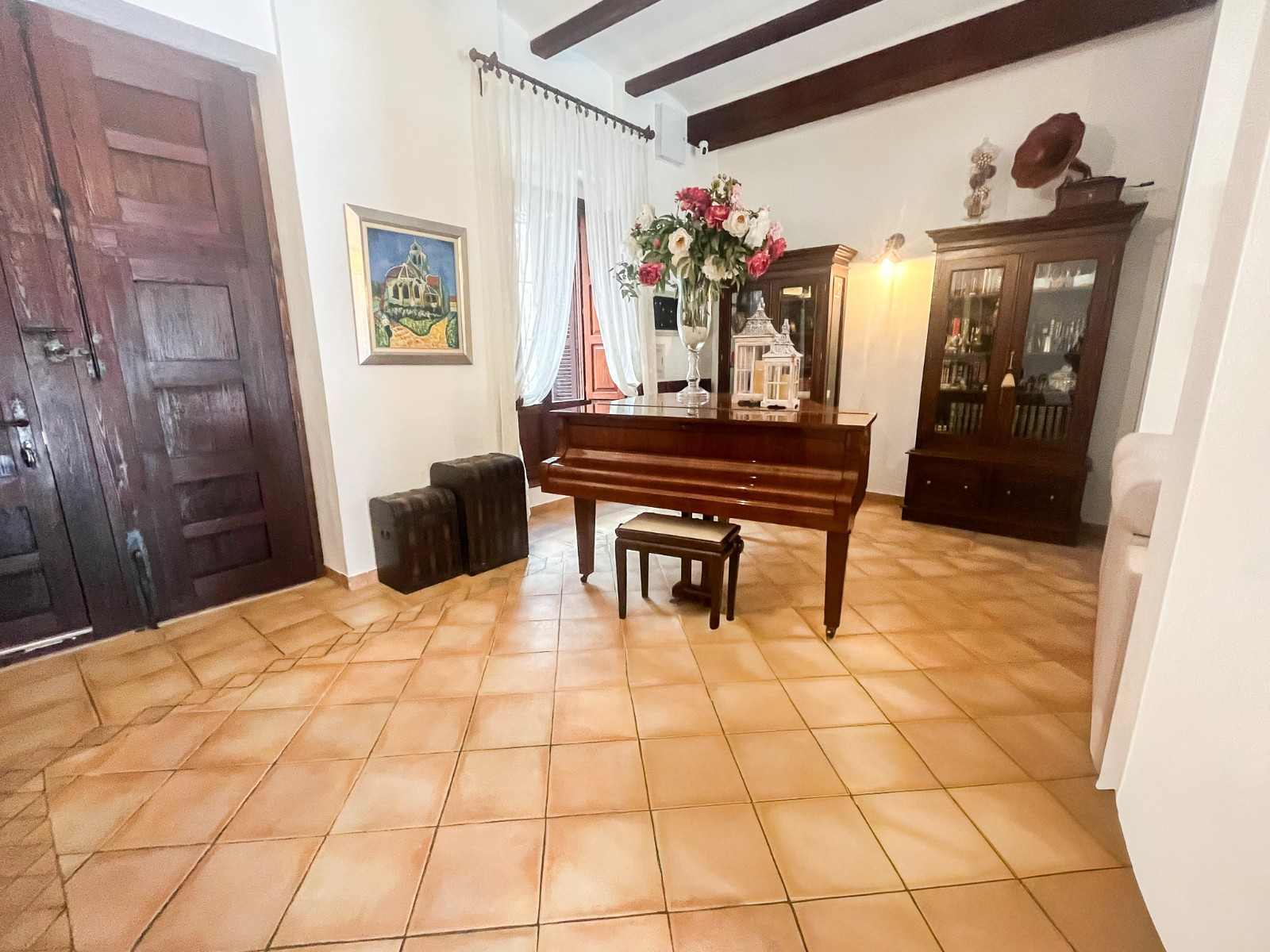 gallery image 2 of 