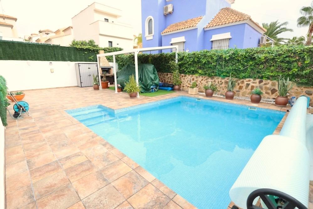 gallery image 2 of Renovated Villa with Pool & Guest Apartment