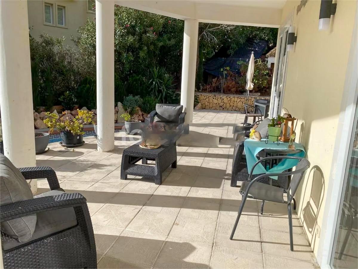 gallery image 1 of Charming Villa with Mountain Views in Altea