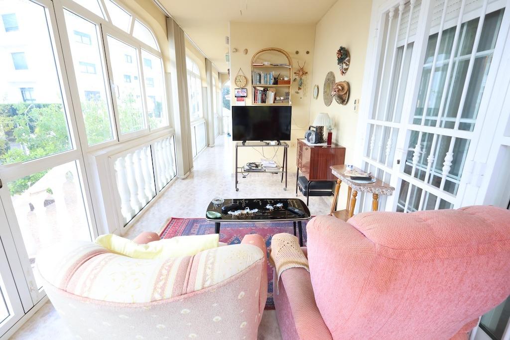 gallery image 2 of Stunning Villa on Large Plot in Las Filipinas