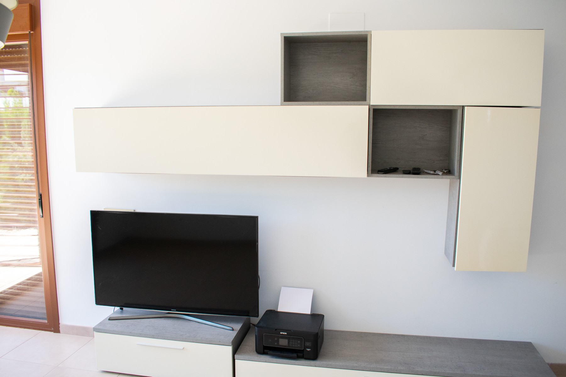 gallery image 4 of 