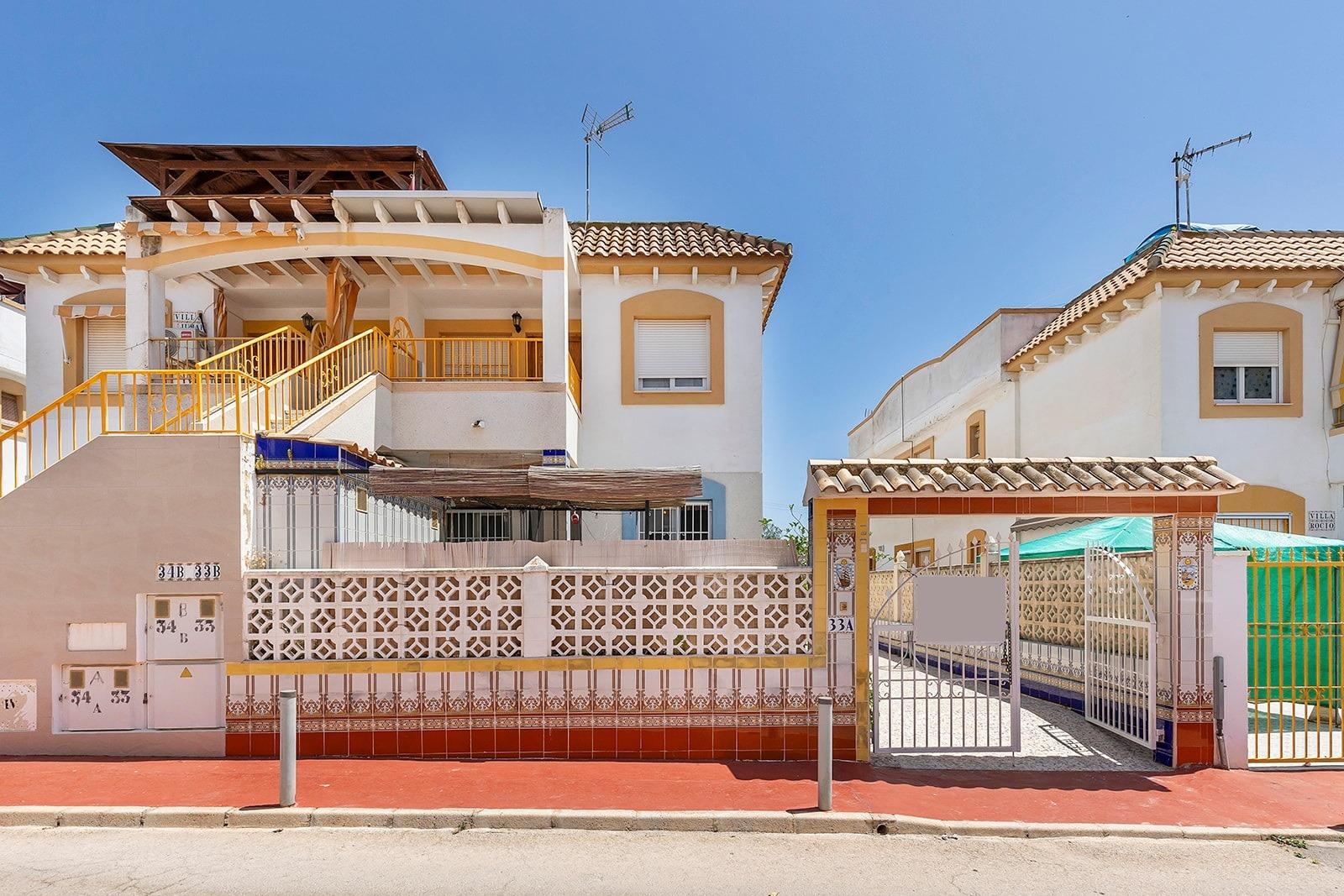 gallery image 2 of Bungalow Opportunity in Parque de las Naciones