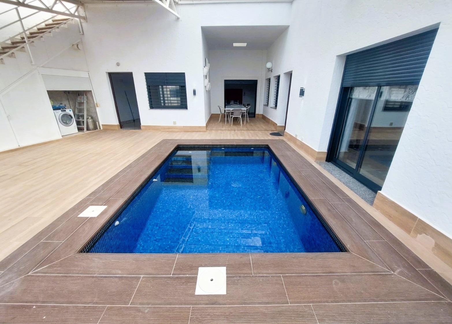 gallery image 2 of Elegante Bungalow-Villa nahe dem Meer