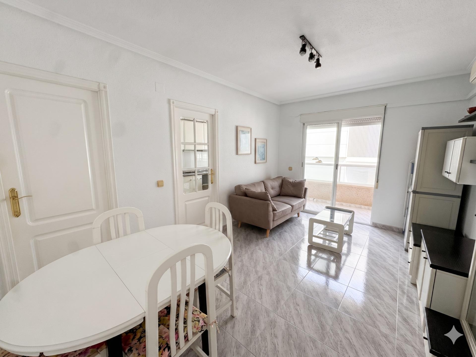 gallery image 3 of Bezugsfertige Wohnung in ausgezeichneter Lage in Torrevieja.
