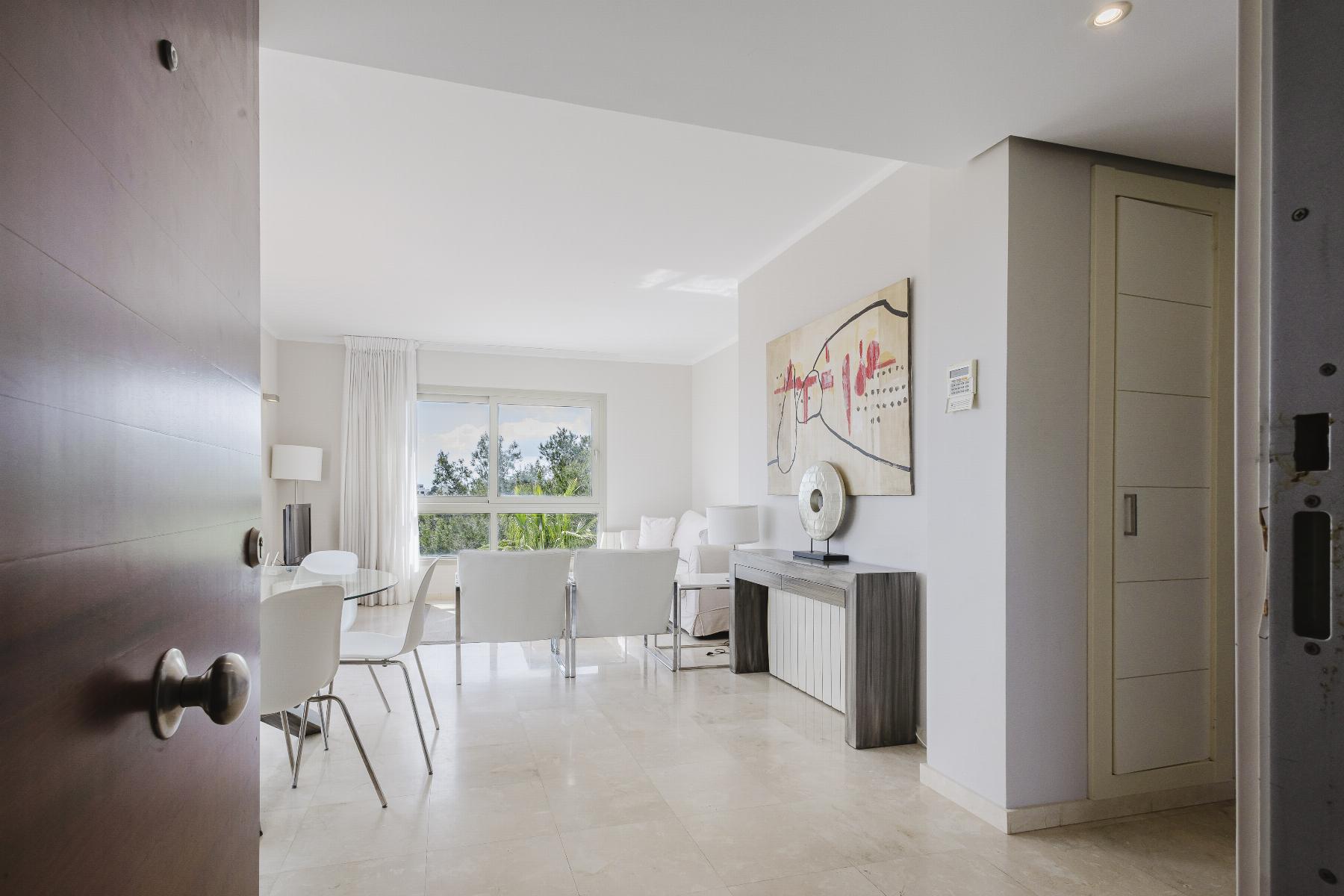 gallery image 3 of Exclusive Penthouse with Sea Views in Las Colinas