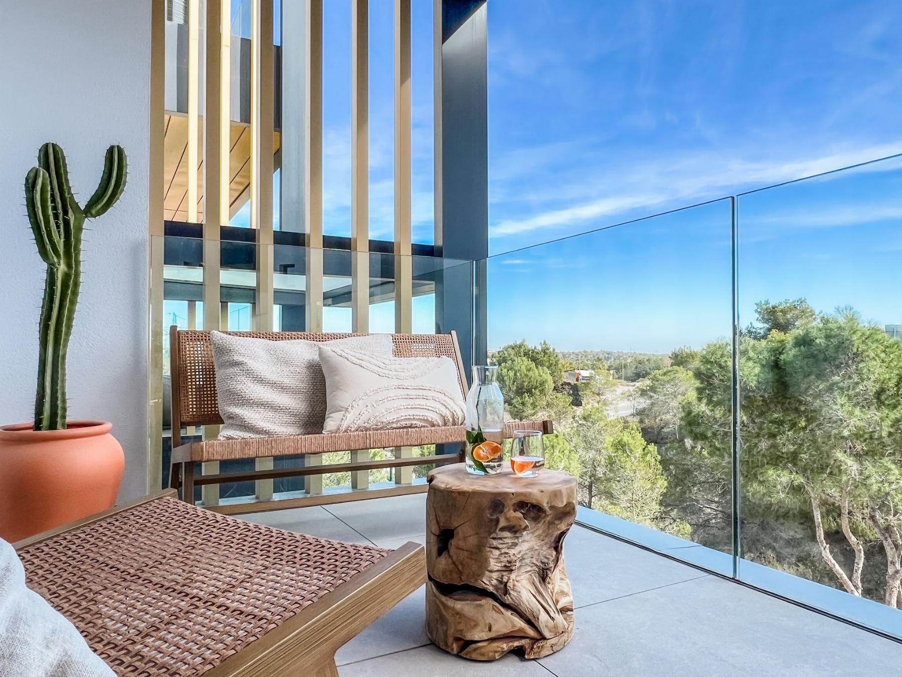 gallery image 4 of Luxury Apartment in Las Colinas Golf