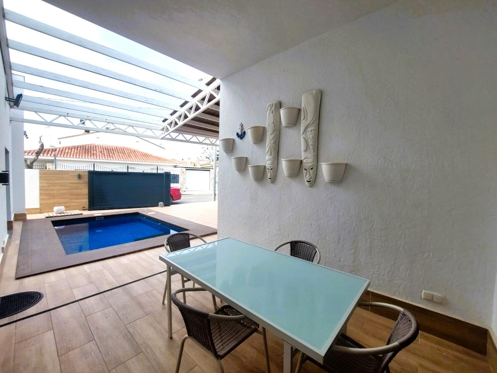 gallery image 3 of Elegante Bungalow-Villa nahe dem Meer