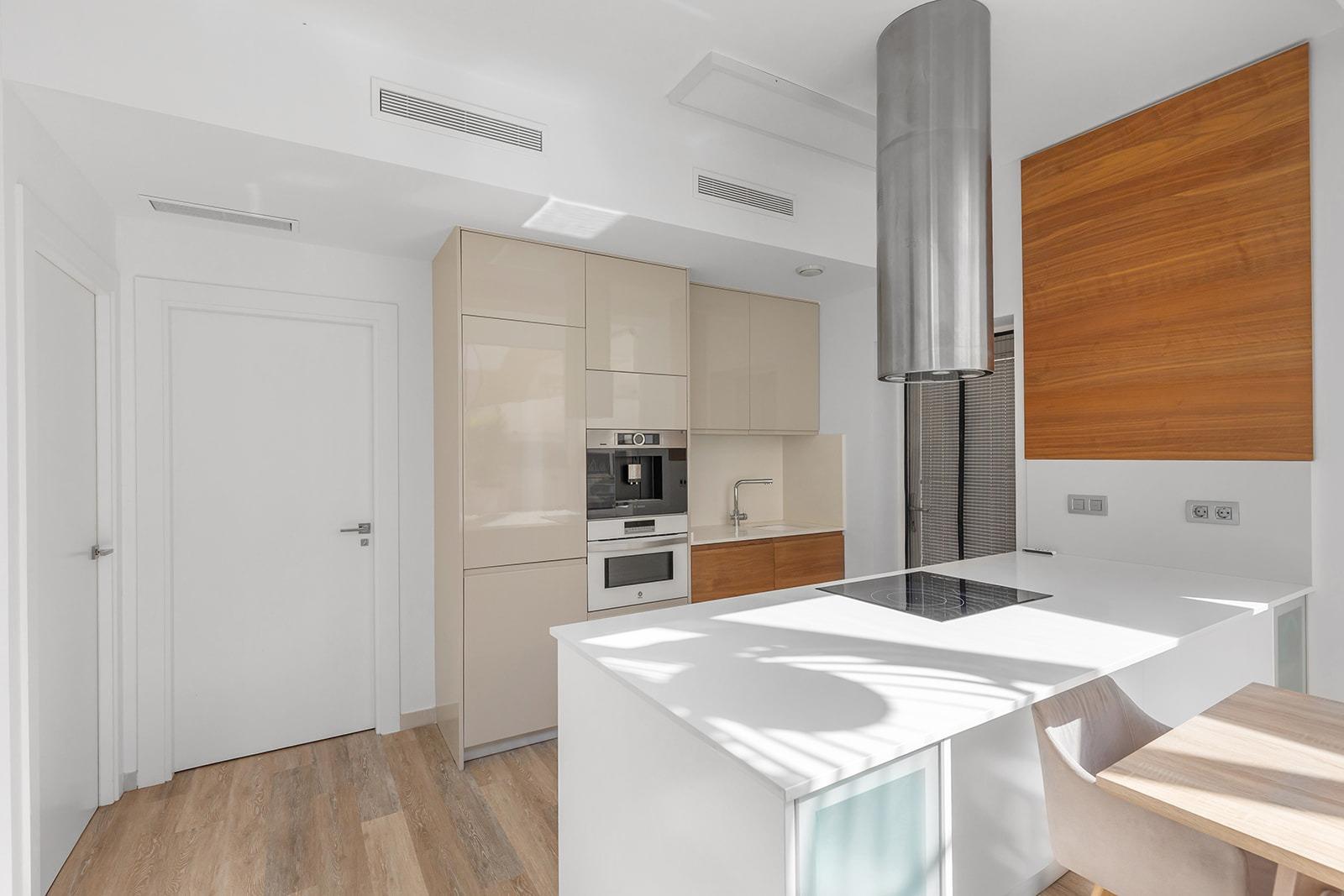 gallery image 3 of Opportunity: Modern Villa with Pool in Pueblo Bravo