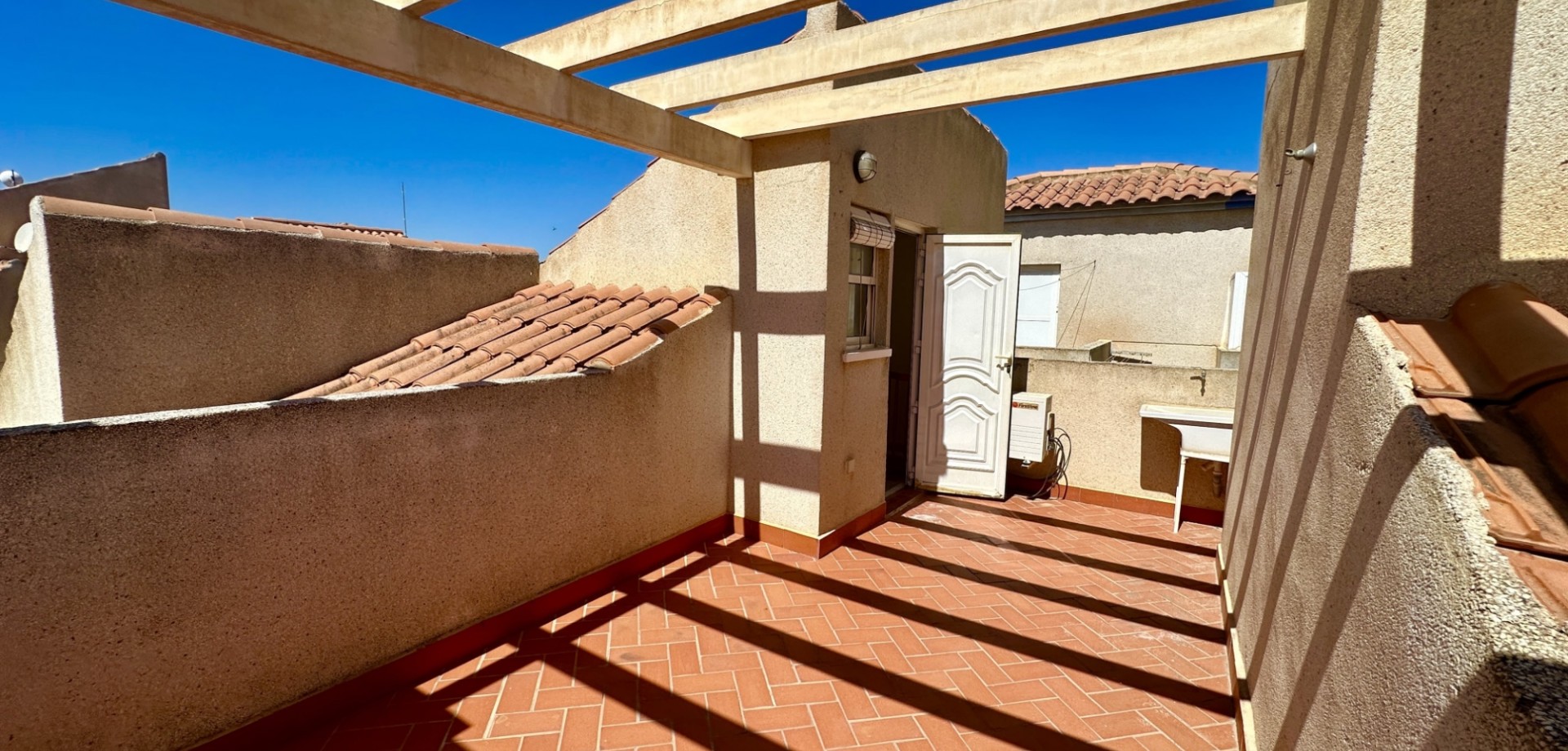 gallery image 1 of 