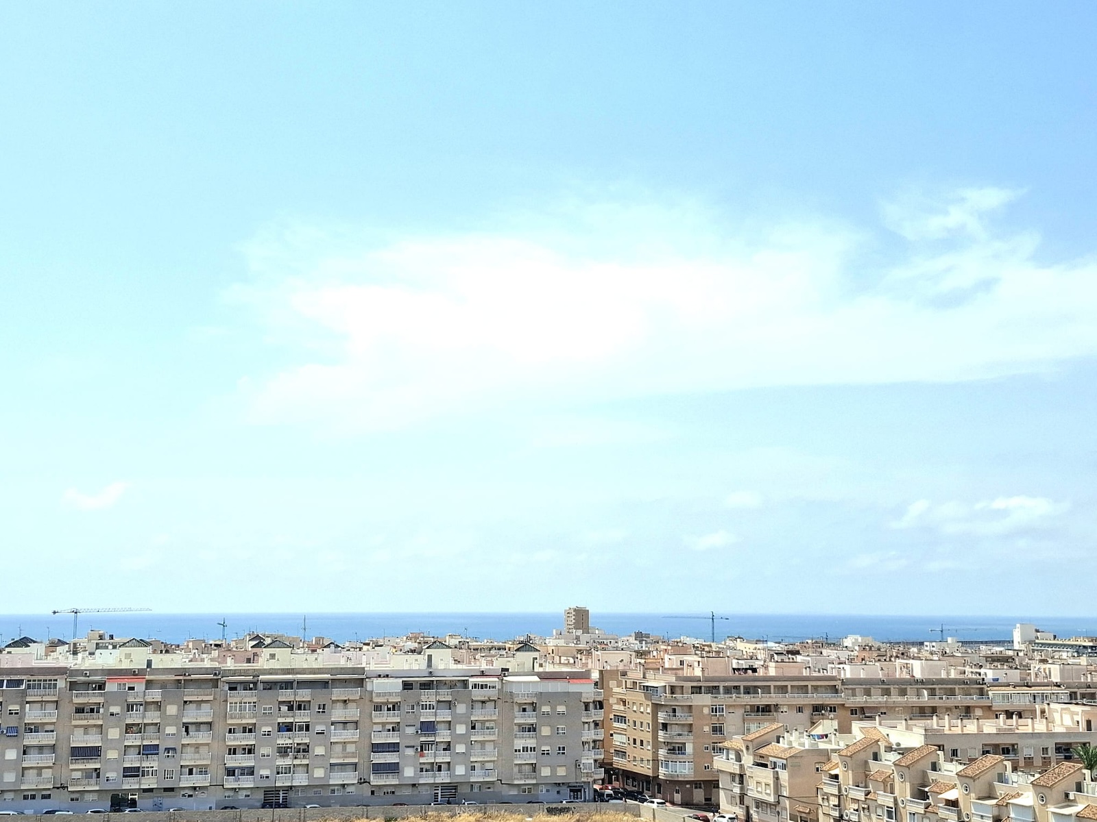 gallery image 1 of Bright 2-Bedroom Apartment with Pool & Views