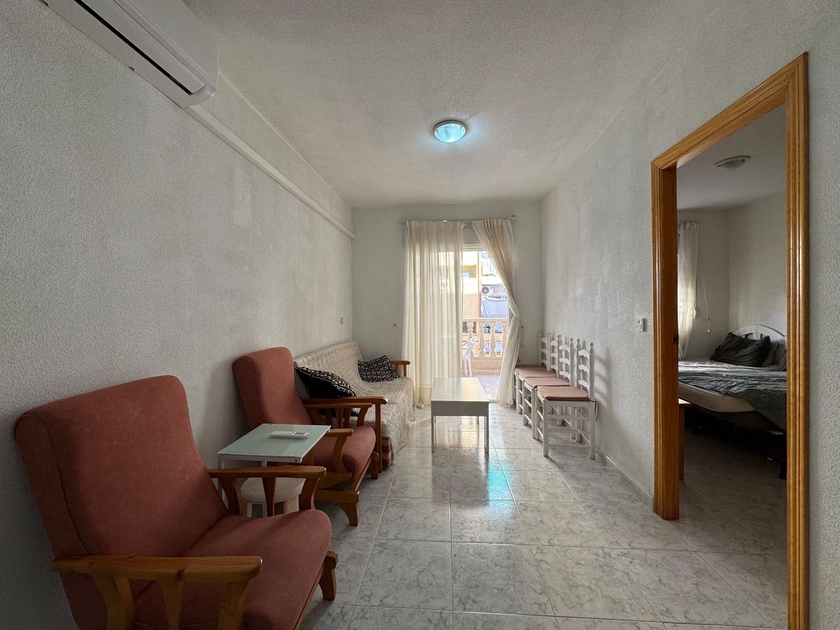 gallery image 2 of 2 BED-APARTMENT IN TORREVIEJA – 450M FROM PLAYA LOS LOCOS.