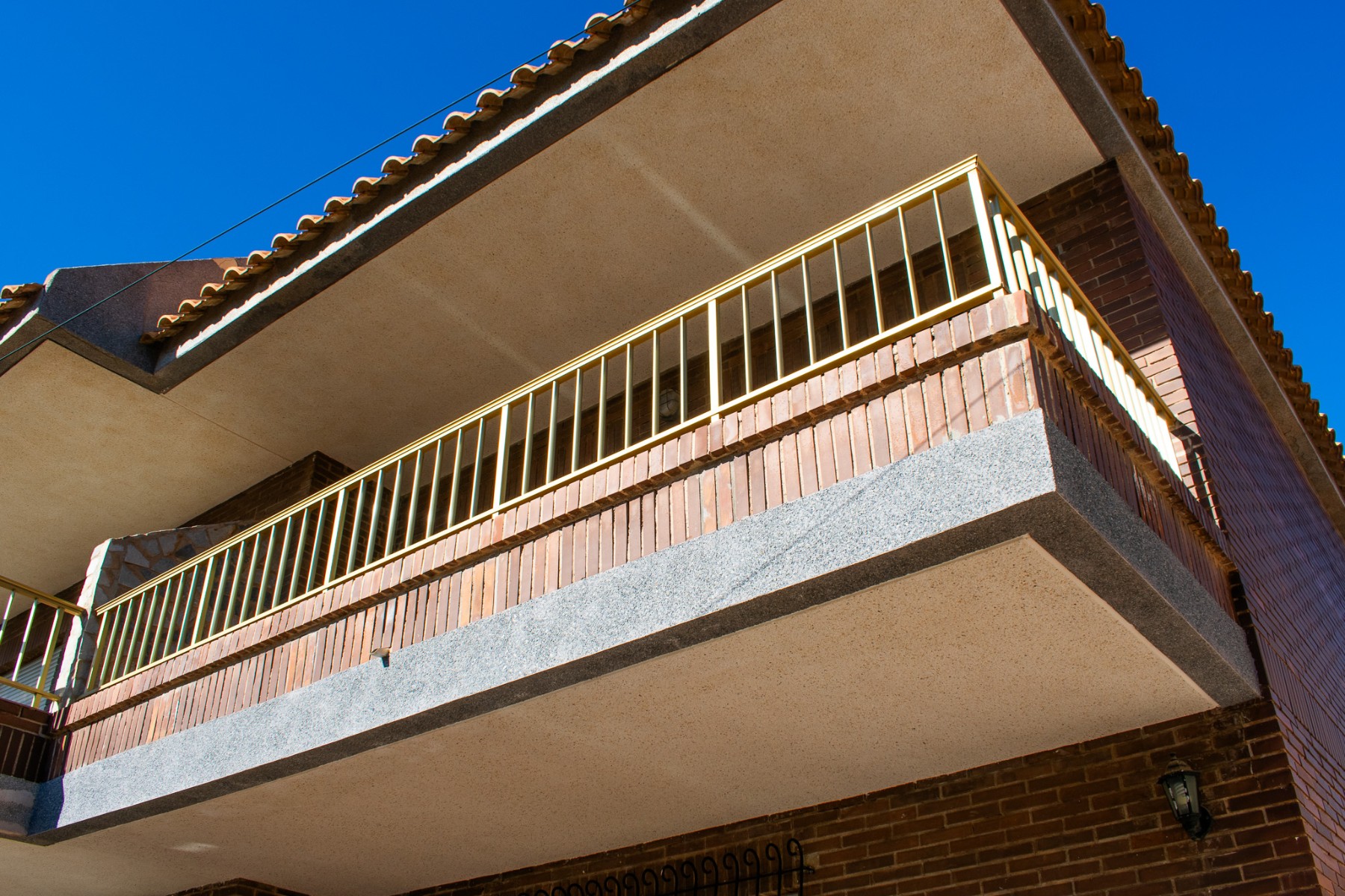 gallery image 4 of 