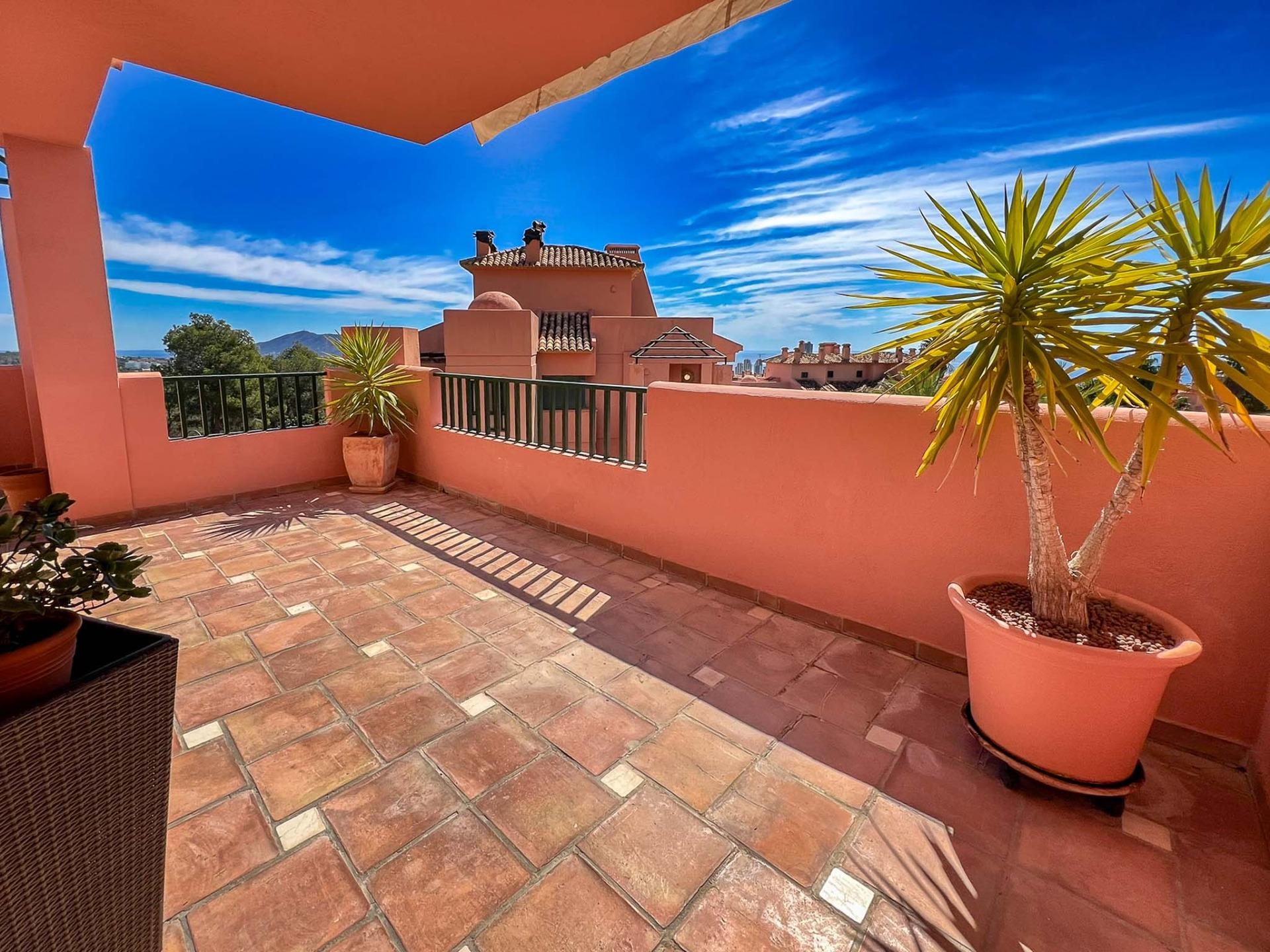 gallery image 3 of Luxury Duplex Penthouse with Sea Views, Finestrat