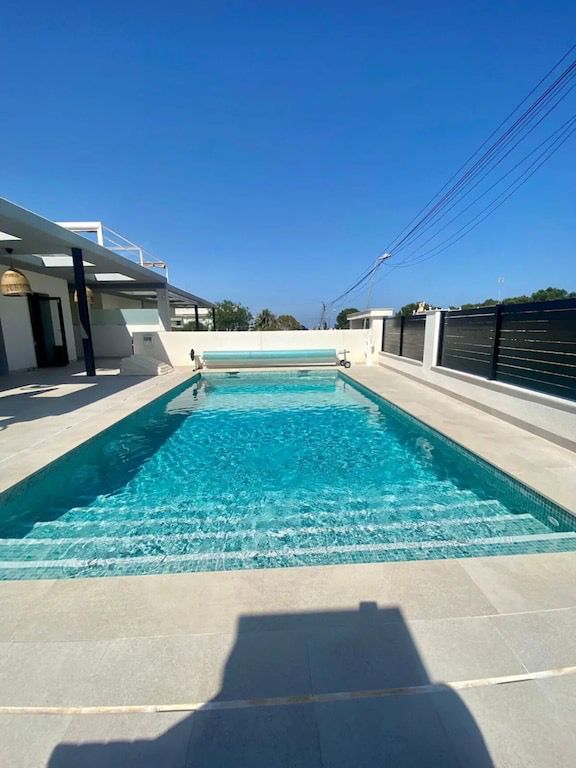 gallery image 2 of Luxury Renovated Villa in Los Balcones, Torrevieja