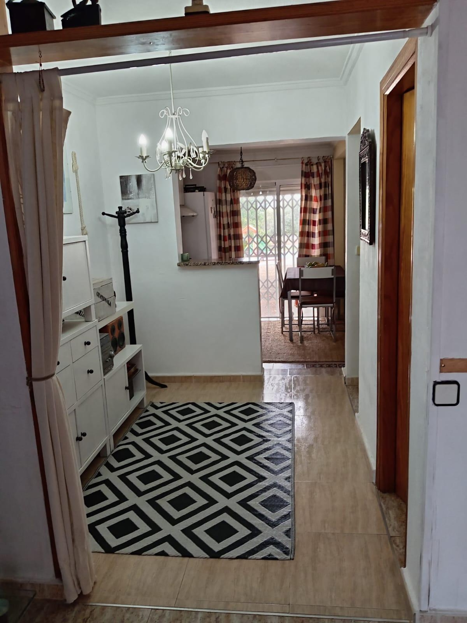 gallery image 4 of Уютный таунхаус в Лос-Альтос, Торревьеха